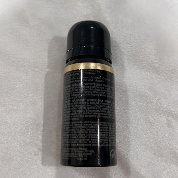 Oribe Grandiose Hair Plumping Mousse - Picture 2 of 3